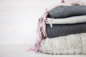 SWEATERS, KNITS, & CARDIGANS